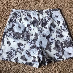 Flower shorts